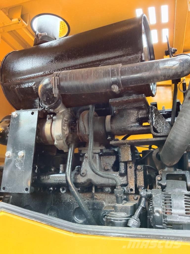 Komatsu WA 320 Kolesni nakladalci