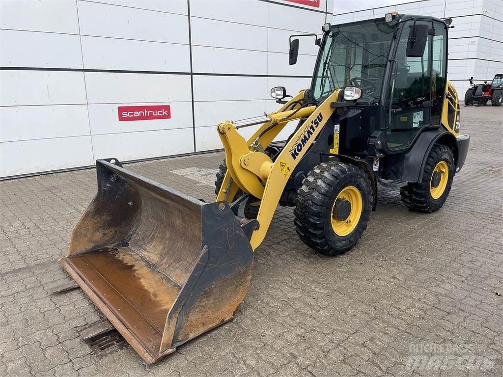 Komatsu WA70M-8EO Večnamenski nakladalci