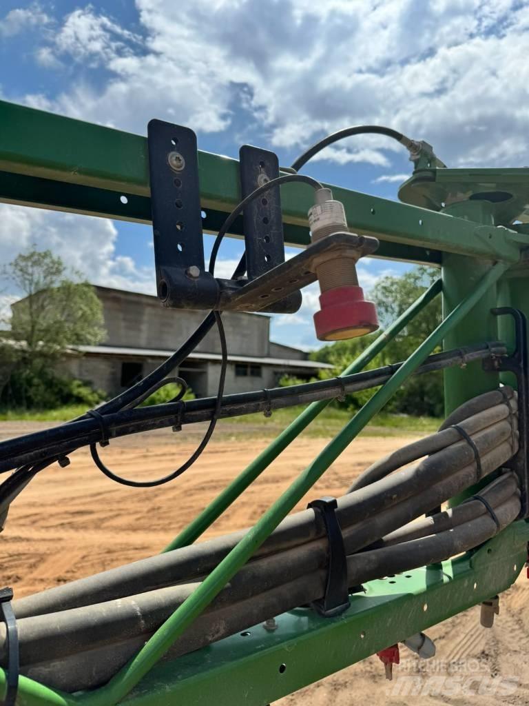 Amazone UX 11200 Vlečne škropilnice