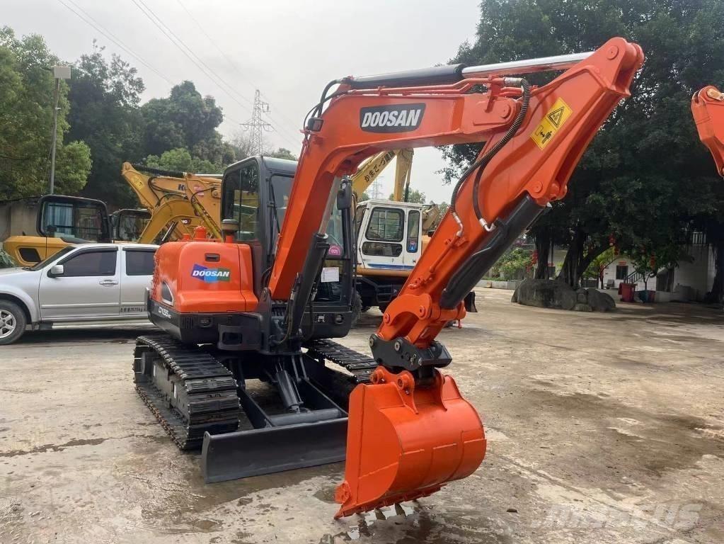 Doosan DX55-9C Mini bagri <7t