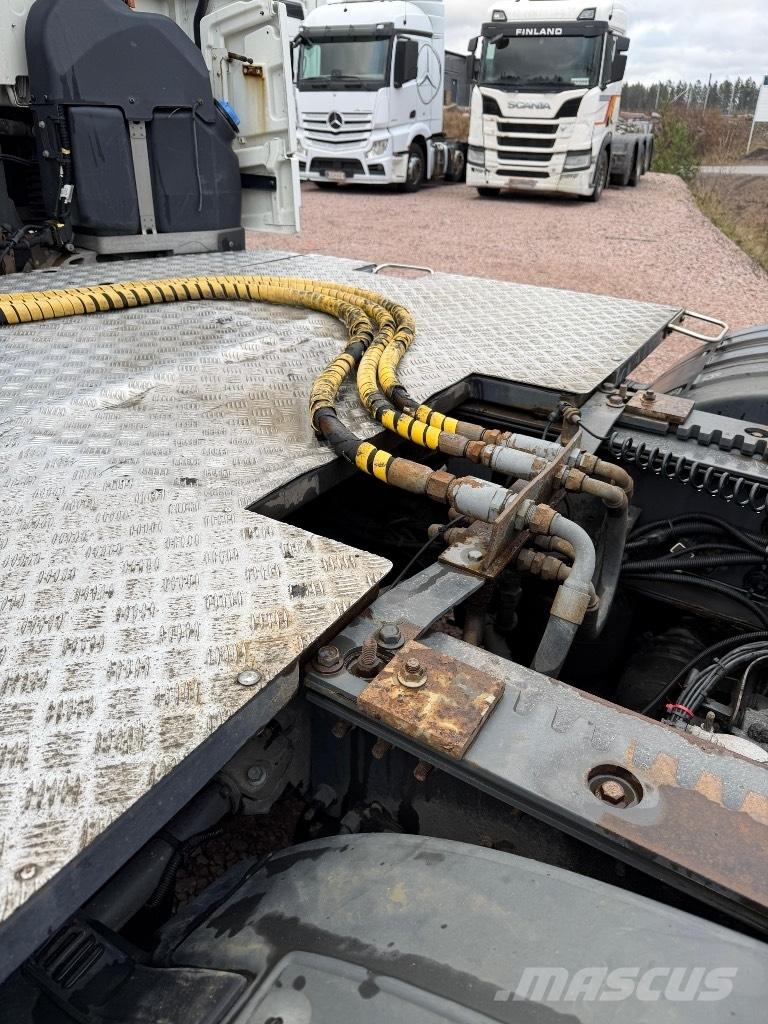 Volvo FH13 6x2 Vlačilci