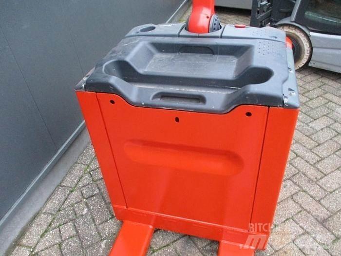 Linde T30 Električni nizko dvižni viličar