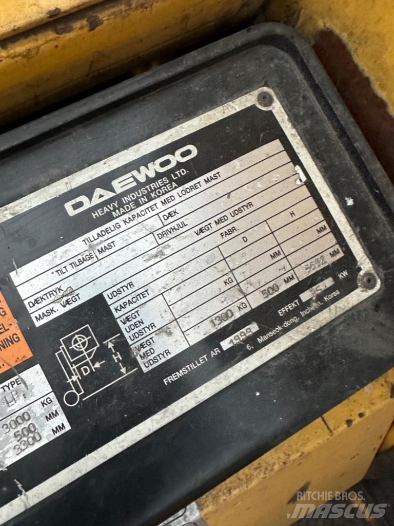 Daewoo G30E Plinski viličarji