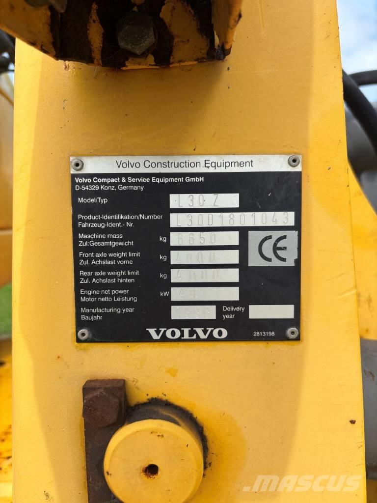 Volvo L30 Mini nakladalci