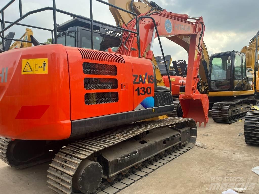 Hitachi ZX 130 Bagri goseničarji