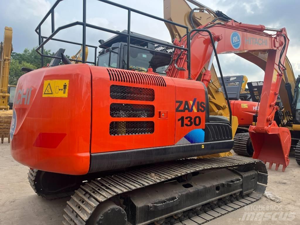 Hitachi ZX 130 Bagri goseničarji