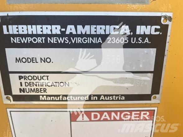 Liebherr L538 Kolesni nakladalci
