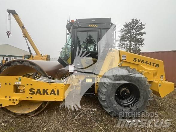 Sakai SV544T Enojni valjarji