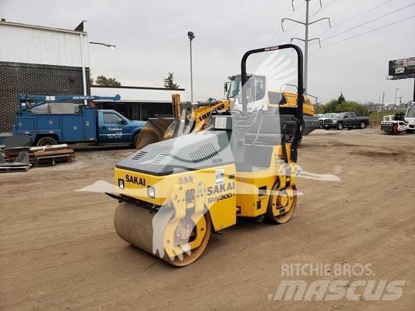 Sakai SW300 Enojni valjarji