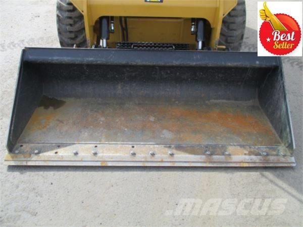 CAT 236 D Skid steer mini nakladalci