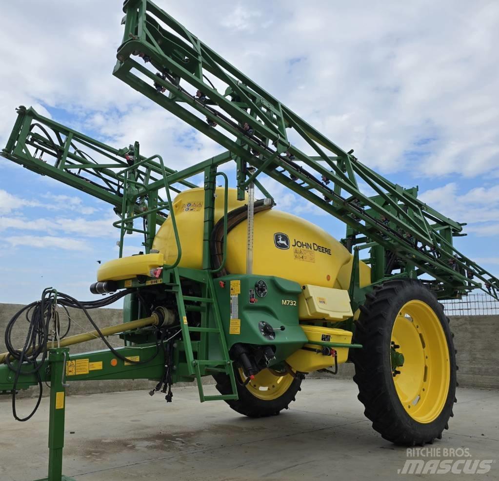 John Deere M 732 Vlečne škropilnice