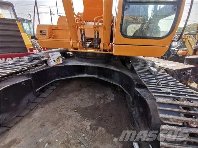 Hyundai 340 Bagri goseničarji