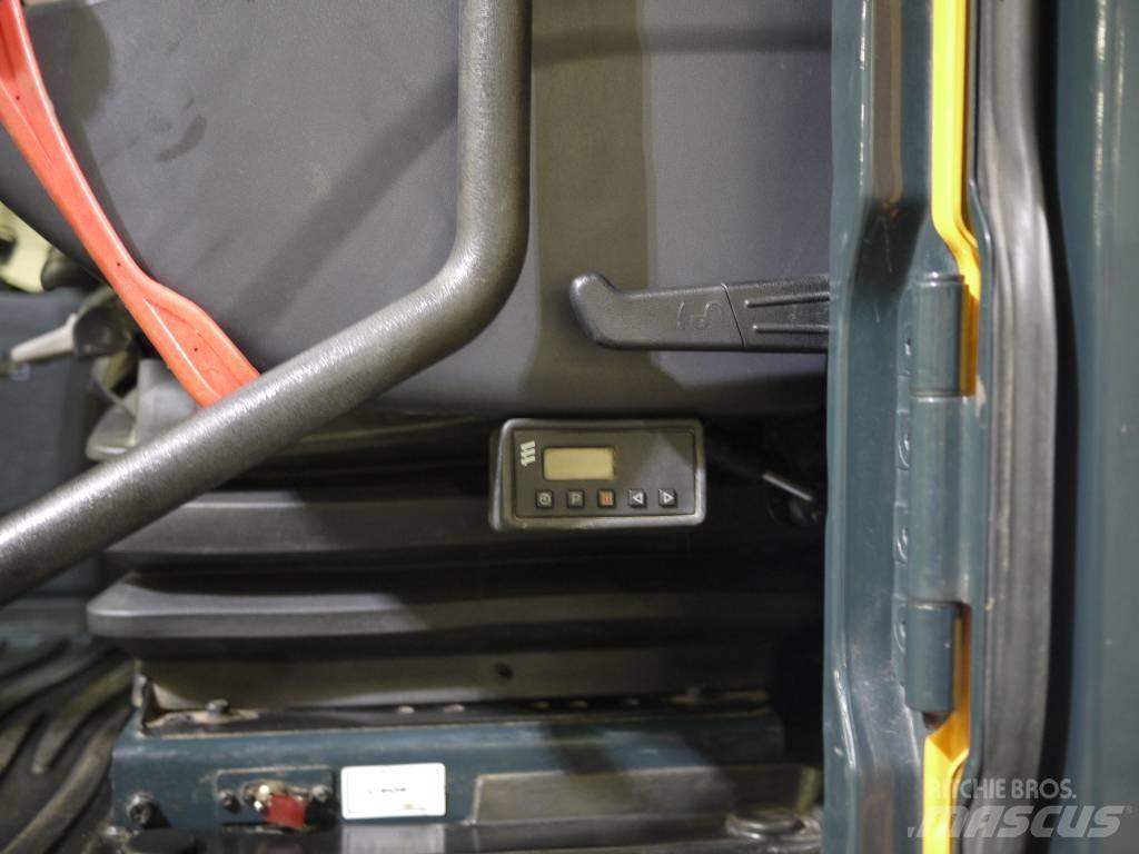 Hyundai HW 140 Bagri na kolesih