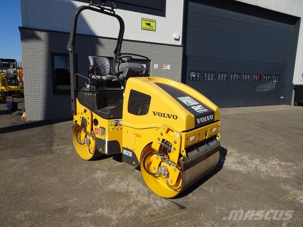 Volvo DD25P Dvojni valjarji