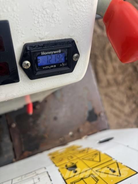 Bobcat E 10 Mini bagri <7t