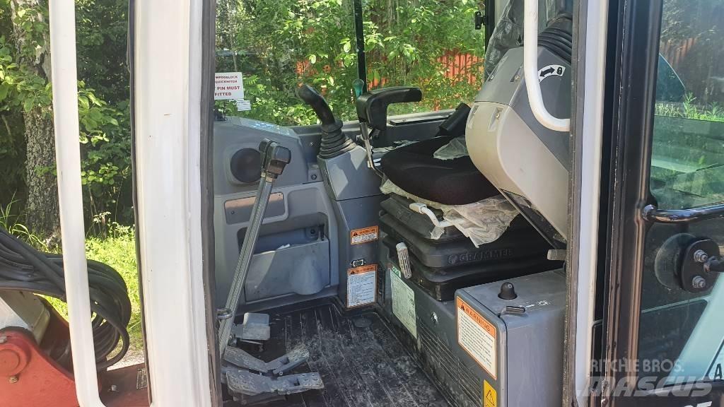 Takeuchi TB235 Mini bagri <7t