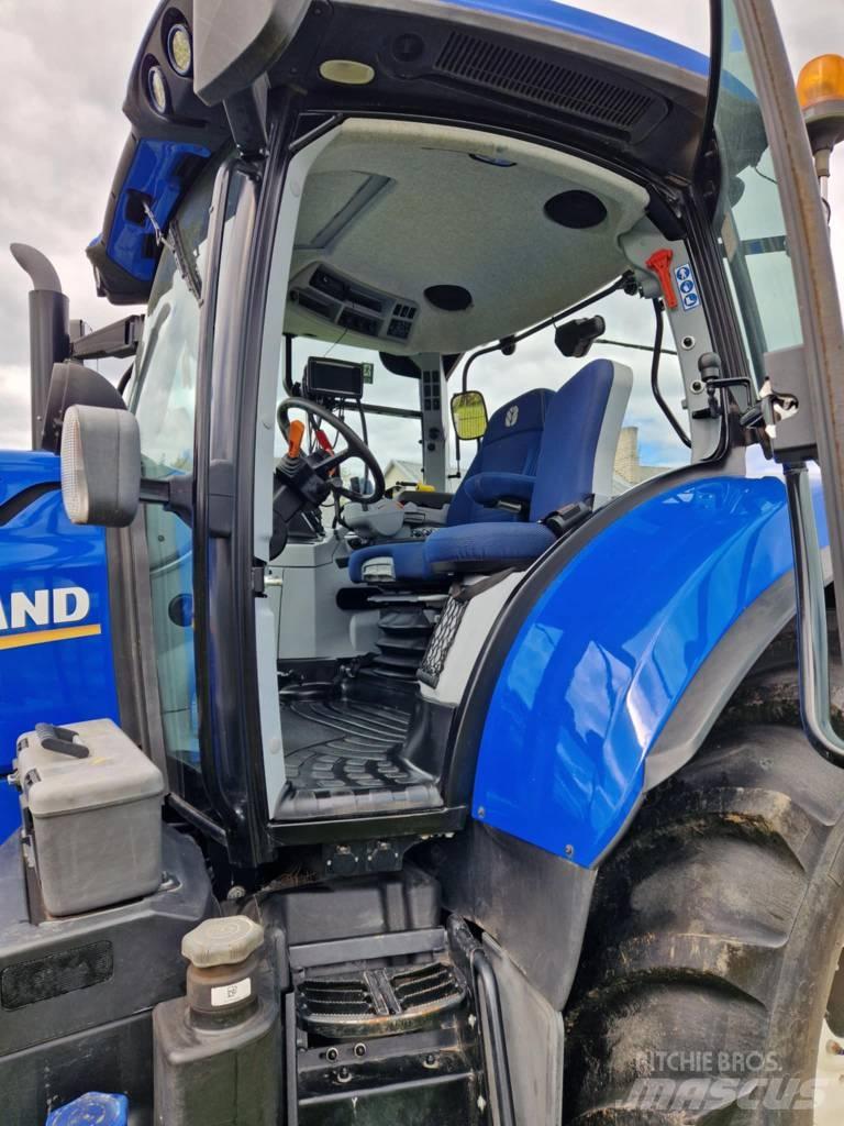 New Holland T 7.210 Traktorji