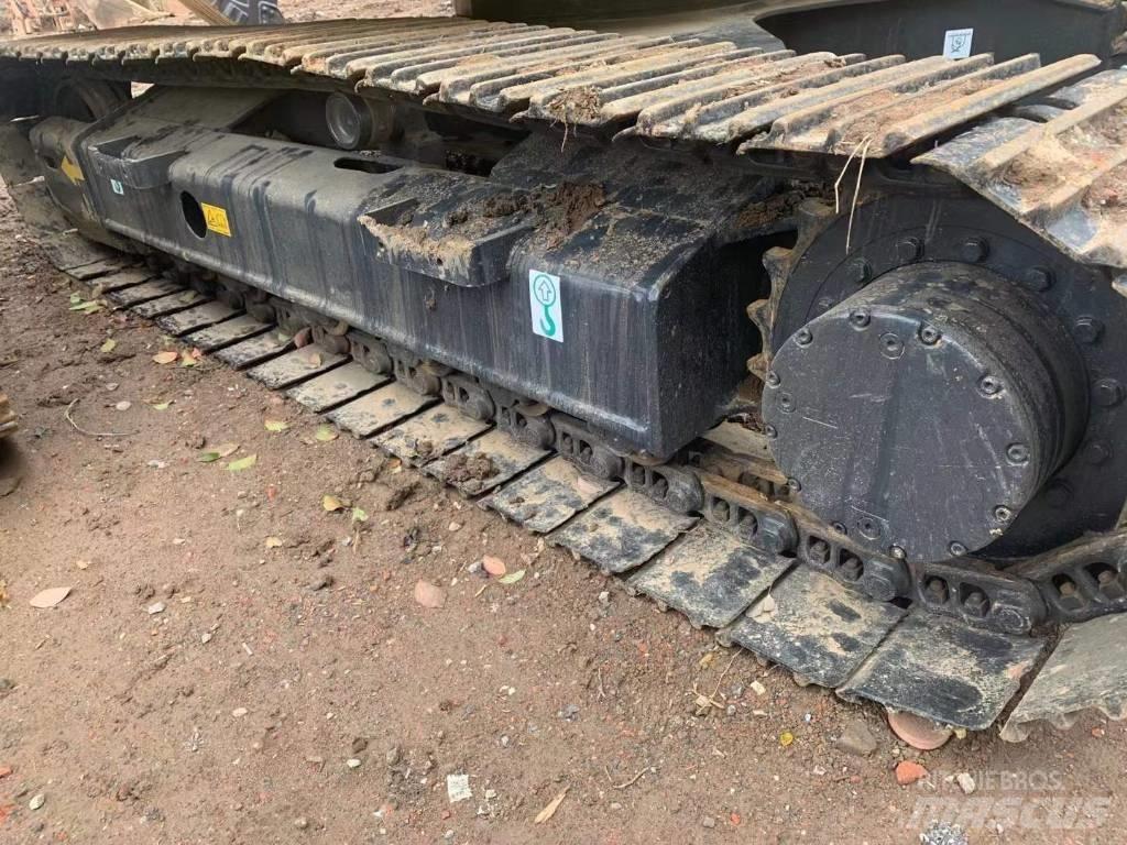 Komatsu PC 120 Bagri goseničarji