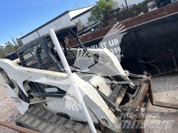 Bobcat T300 Skid steer mini nakladalci