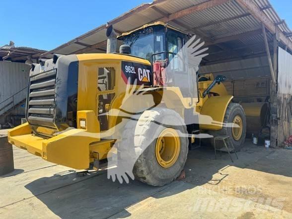CAT 962L Kolesni nakladalci