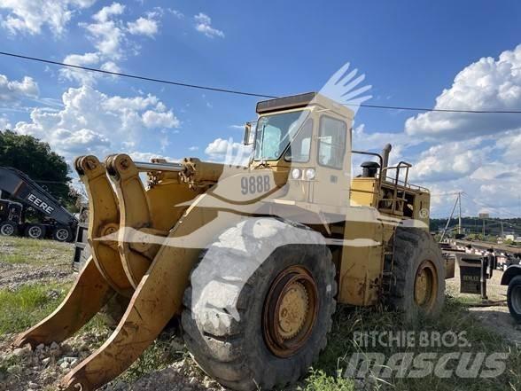 CAT 988B Kolesni nakladalci