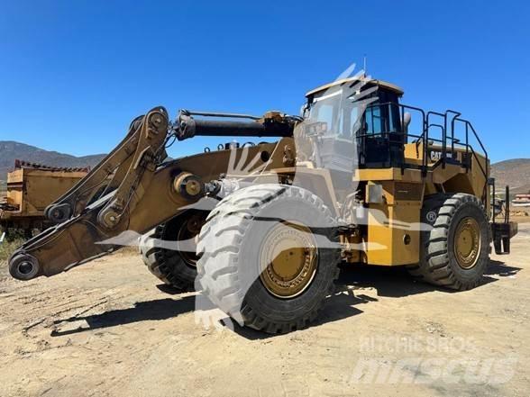 CAT 988H Kolesni nakladalci