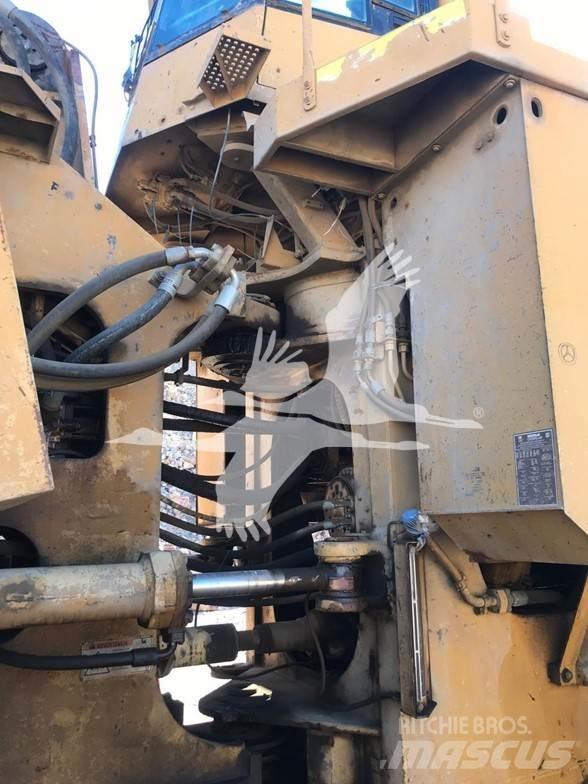 CAT 992G Kolesni nakladalci
