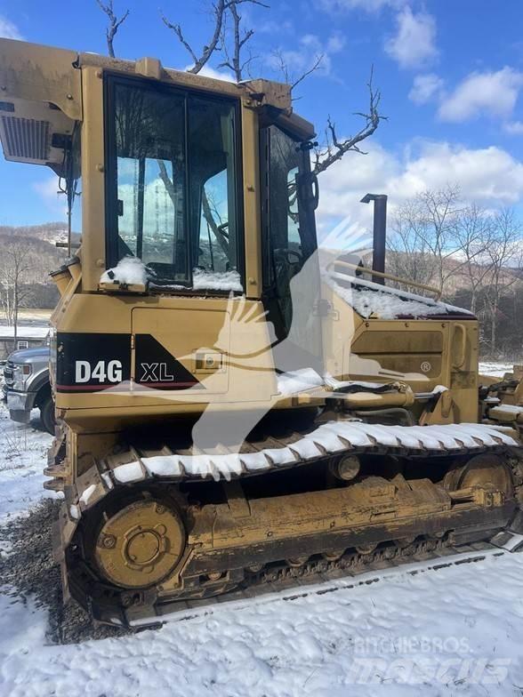 CAT D4G XL Buldožerji goseničarji