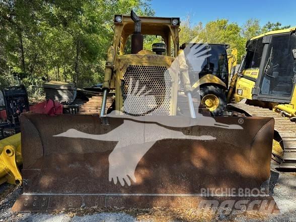 CAT D6D Buldožerji goseničarji