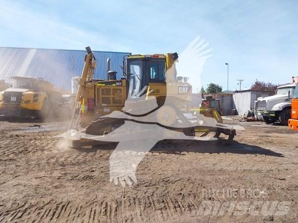 CAT D6T Buldožerji goseničarji