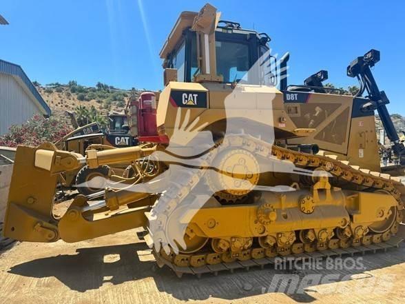 CAT D8T Buldožerji goseničarji