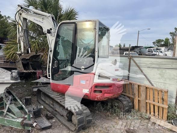 Takeuchi TB260 Bagri goseničarji