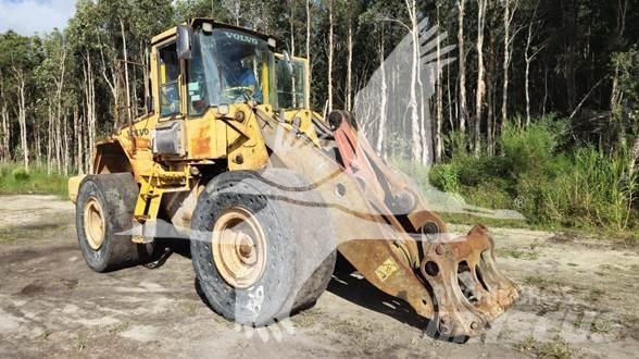 Volvo L120E Kolesni nakladalci