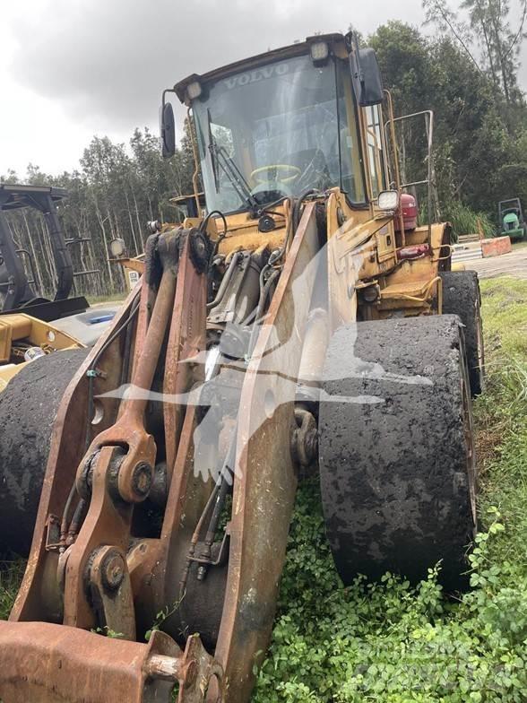 Volvo L120E Kolesni nakladalci