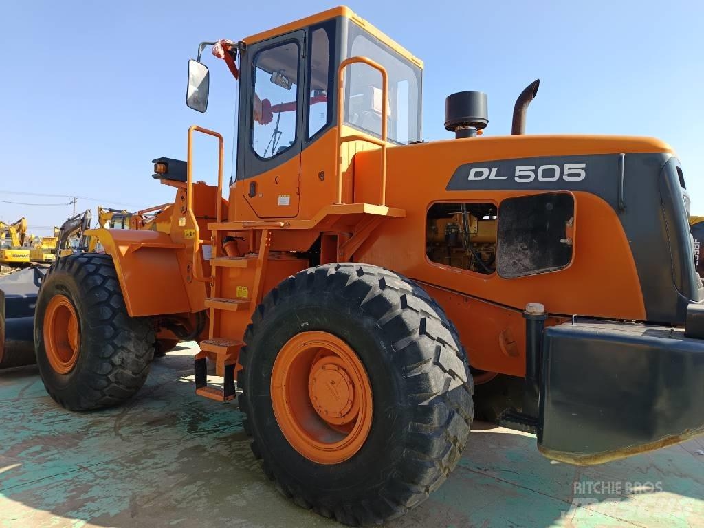 Doosan DL505 Kolesni nakladalci