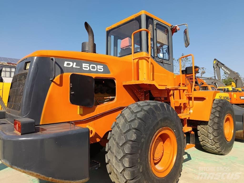 Doosan DL505 Kolesni nakladalci