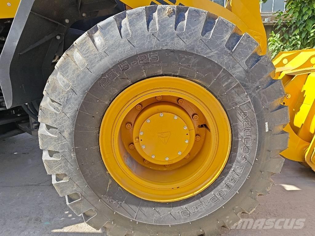 SDLG L 958 F Kolesni nakladalci