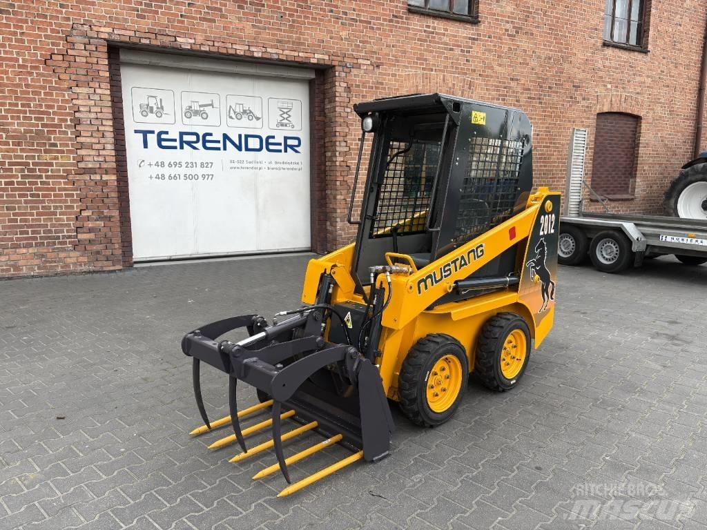 Mustang 2012 Skid steer mini nakladalci
