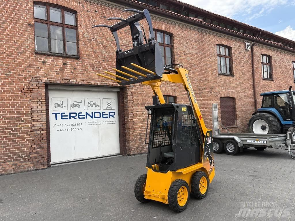 Mustang 2012 Skid steer mini nakladalci