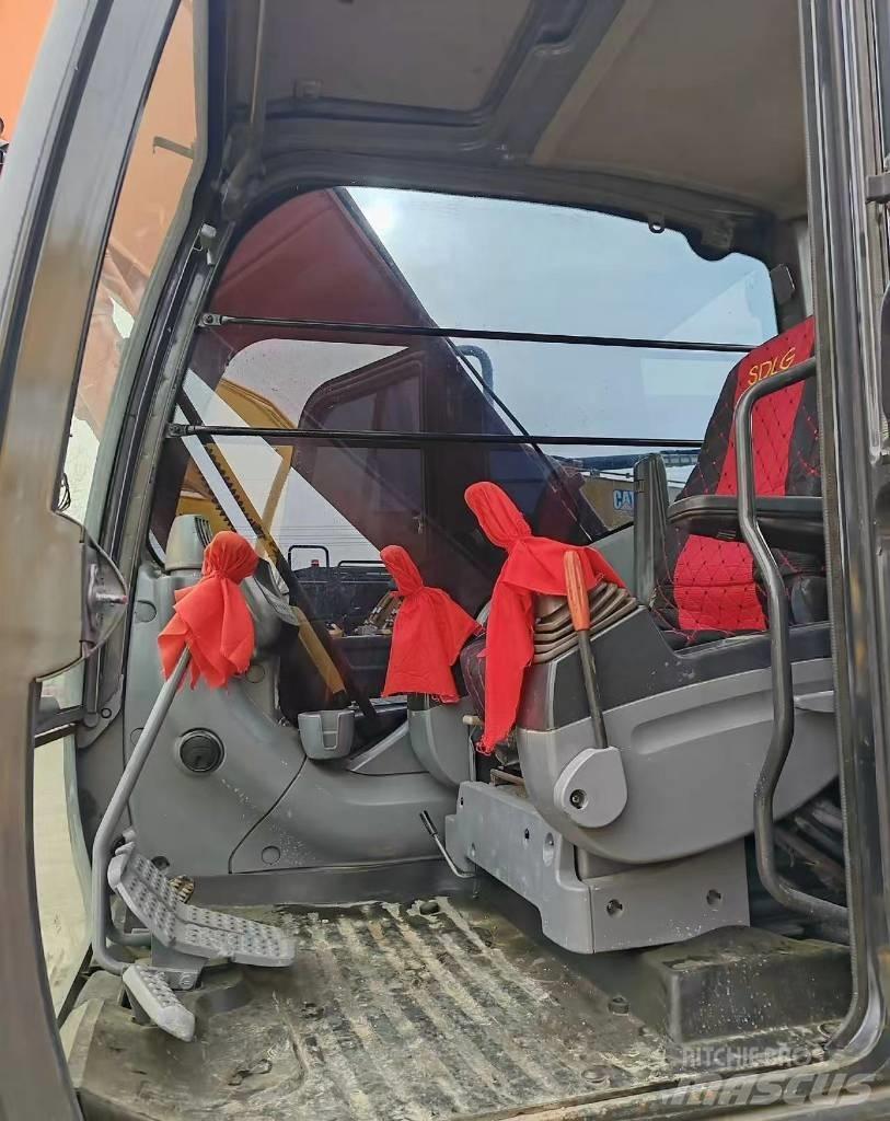 Hitachi 200 Bagri goseničarji