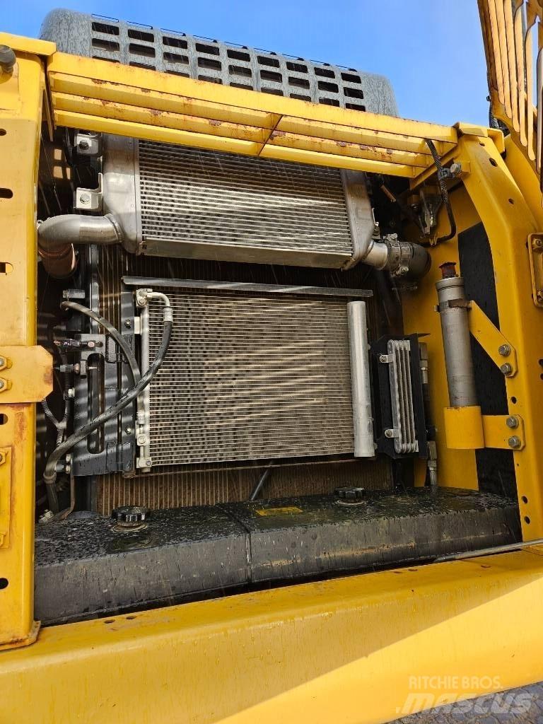 Komatsu PC210LC-11 Bagri goseničarji