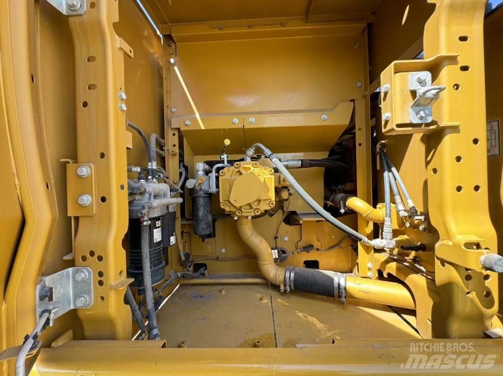 CAT 323GC Bagri goseničarji