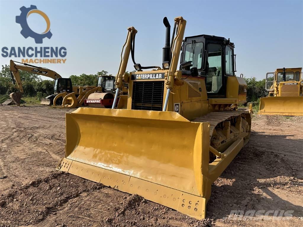 CAT D6G Buldožerji goseničarji
