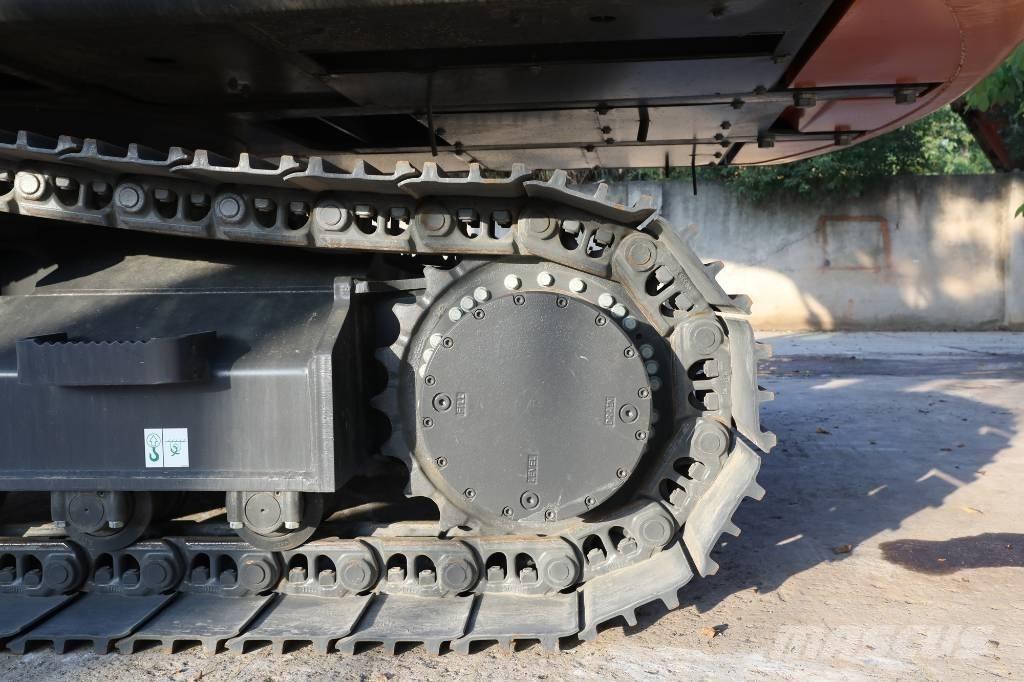 Develon DX 205 Midi bagri 7t – 12t