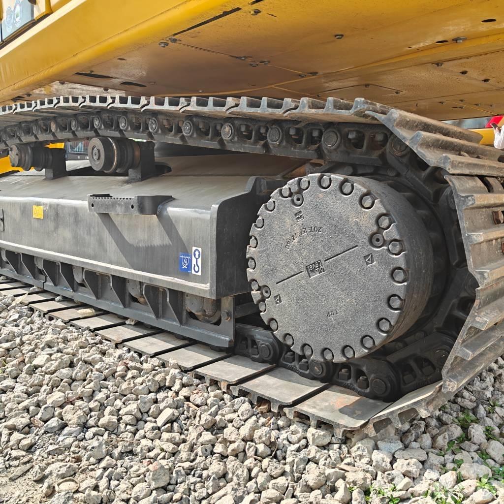 Komatsu 350LC-8 Bagri goseničarji