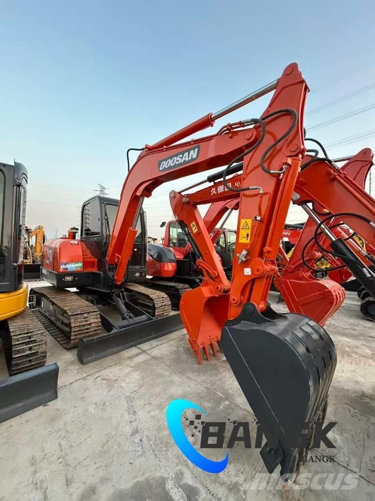Kubota DH60-7-201 Bagri goseničarji