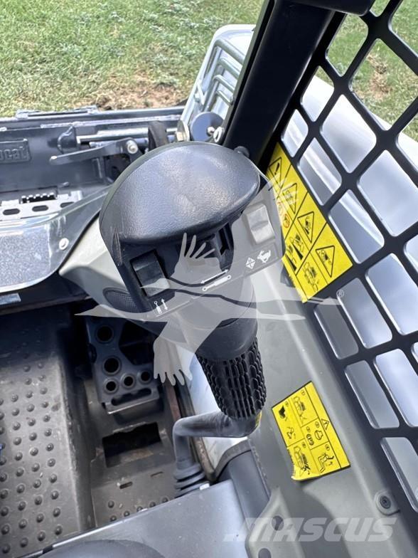 Bobcat T450 Skid steer mini nakladalci