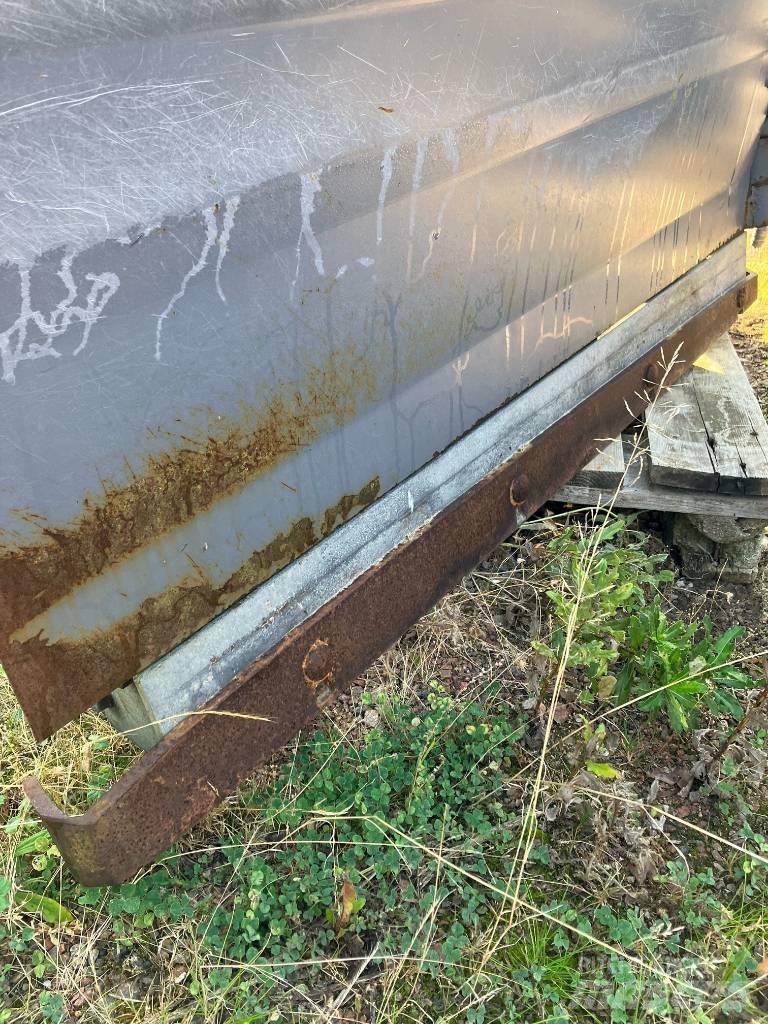 Siringe T2400 Priključki za čelni nakladalec