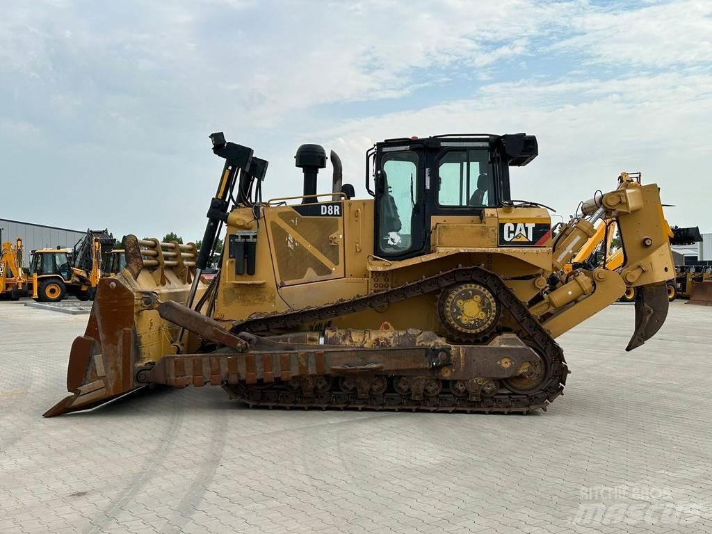 CAT D8R Buldožerji goseničarji