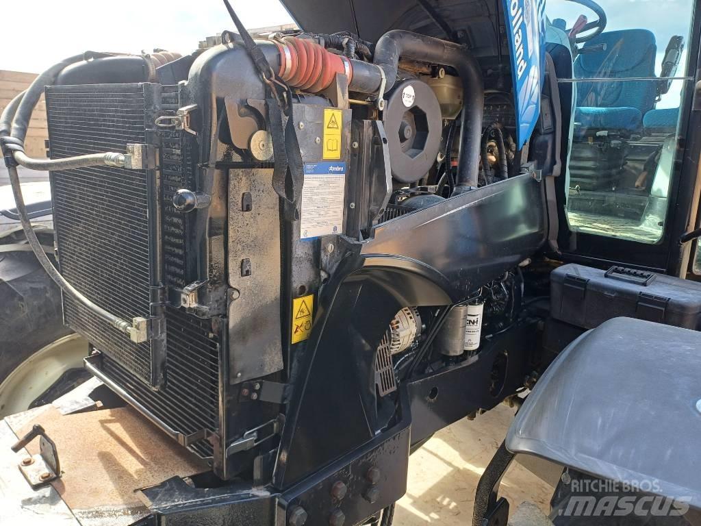 New Holland T7030AC Traktorji